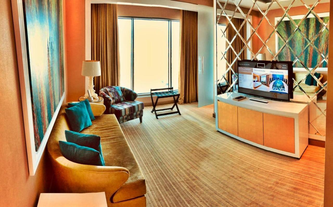 מנאמה The Domain Bahrain Hotel And Spa - Adults Friendly 16 Years Plus חדר תמונה A suite at the hotel