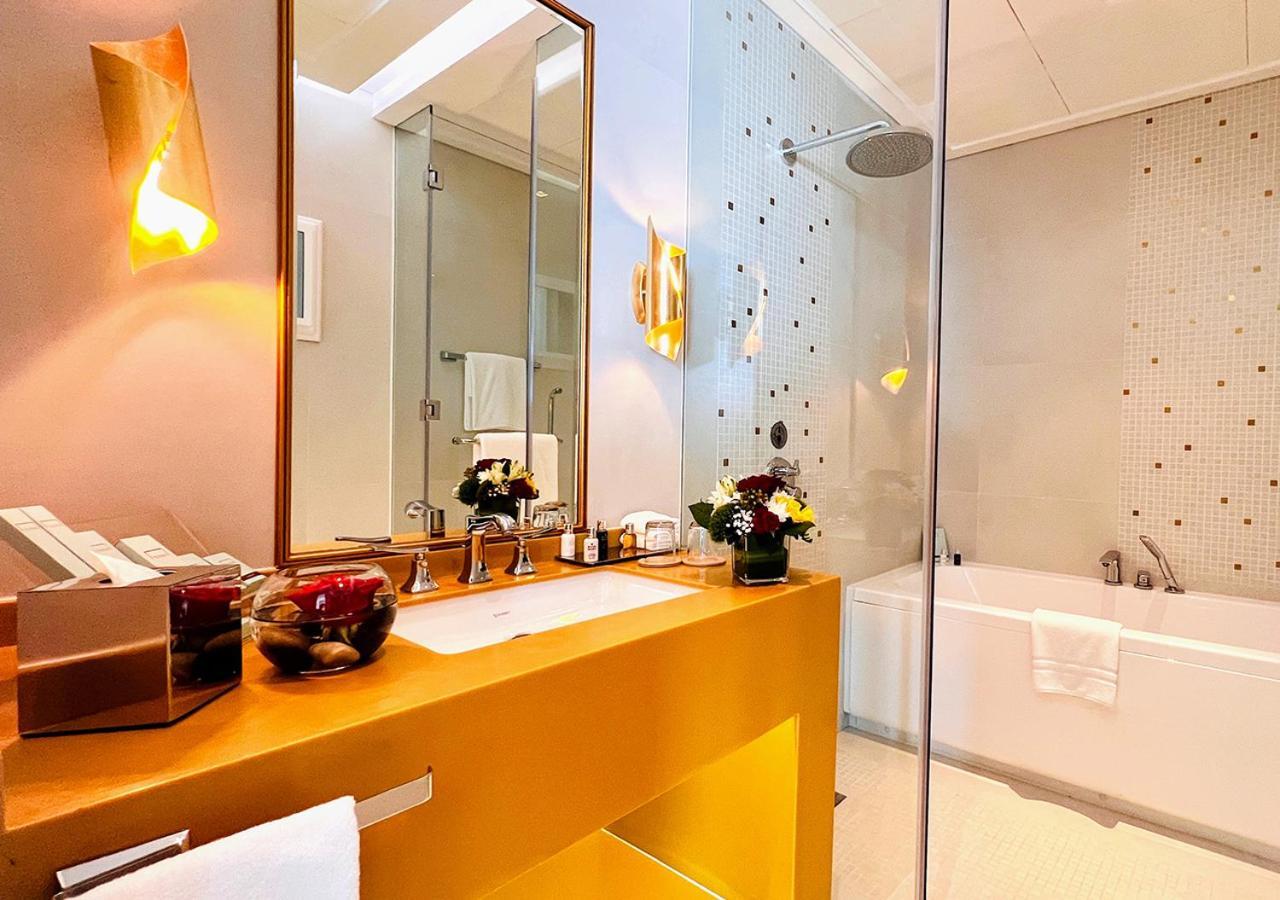 מנאמה The Domain Bahrain Hotel And Spa - Adults Friendly 16 Years Plus מראה חיצוני תמונה Bathroom
