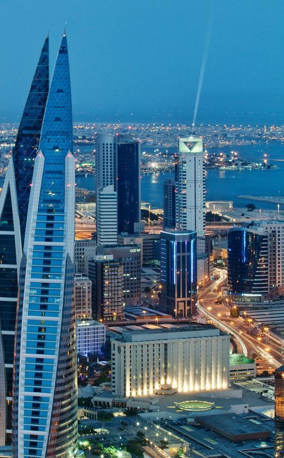 מנאמה The Domain Bahrain Hotel And Spa - Adults Friendly 16 Years Plus מראה חיצוני תמונה Manama skyline